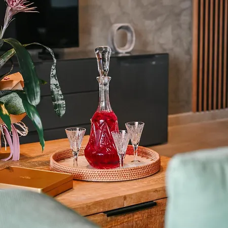 Petra Hills Majestic אופטיה