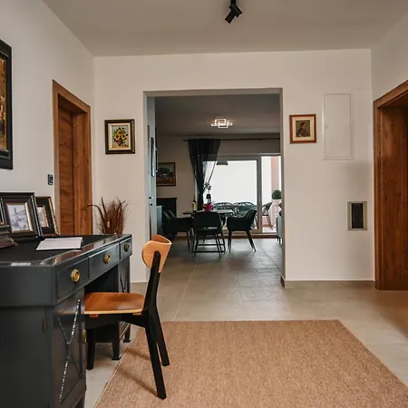 Petra Hills Majestic