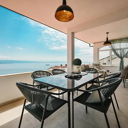 Petra Hills Majestic * Opatija