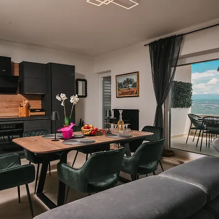 Petra Hills Majestic Apartamento Opatija