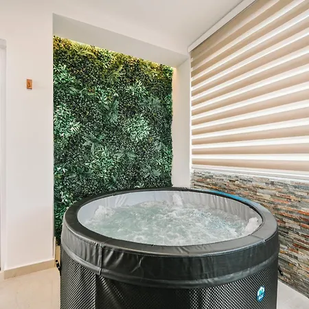 Petra Hills Majestic Abbázia