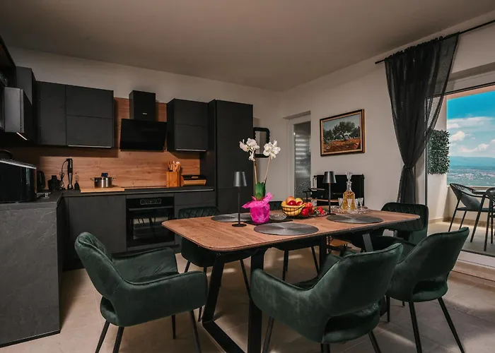 Petra Hills Majestic Opatija