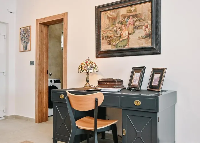 Petra Hills Majestic