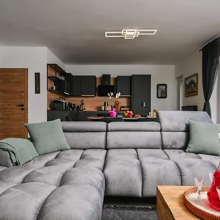 Apartman Petra Hills Majestic *