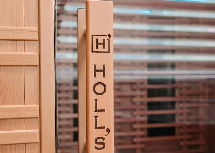 Petra Hills Majestic *